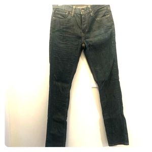 Levi Straight Leg Jeans